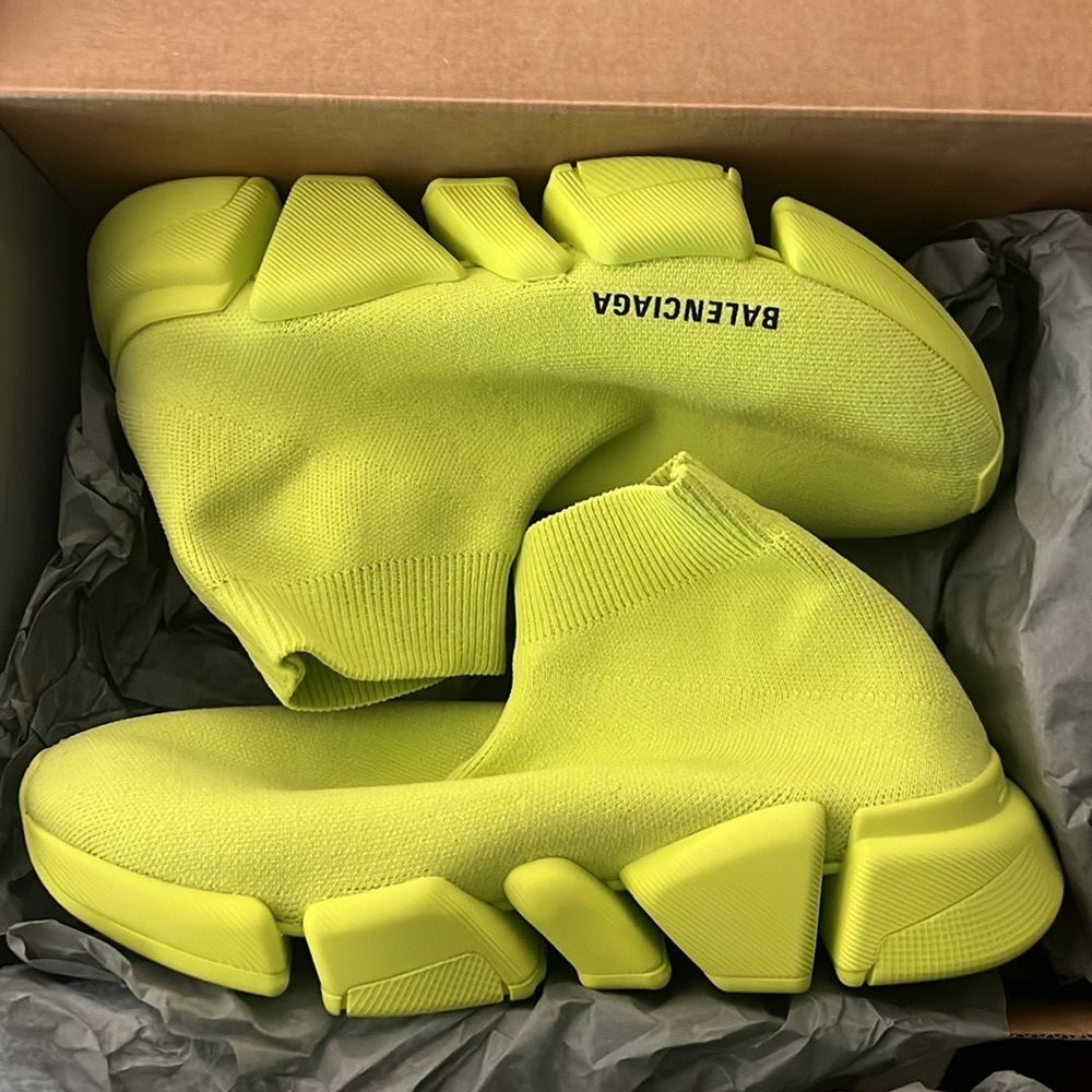 Never worn Balenciagas. With original box and dust bag!
